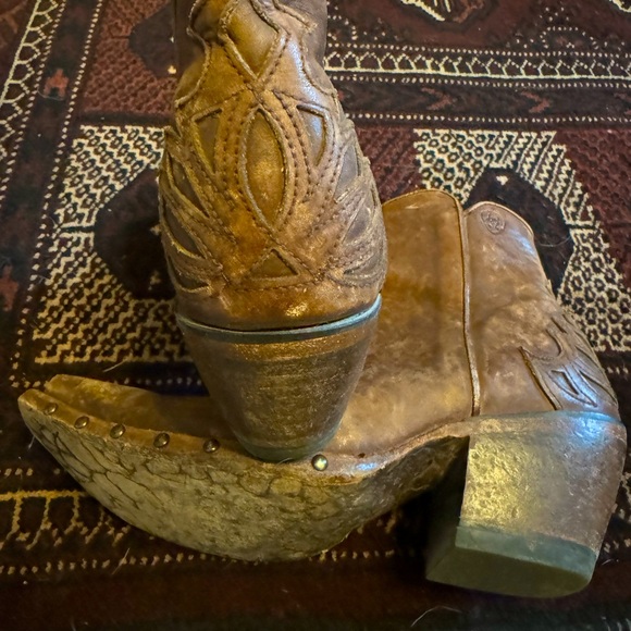 Ariat Fenix Western Bootie - Picture 3 of 5